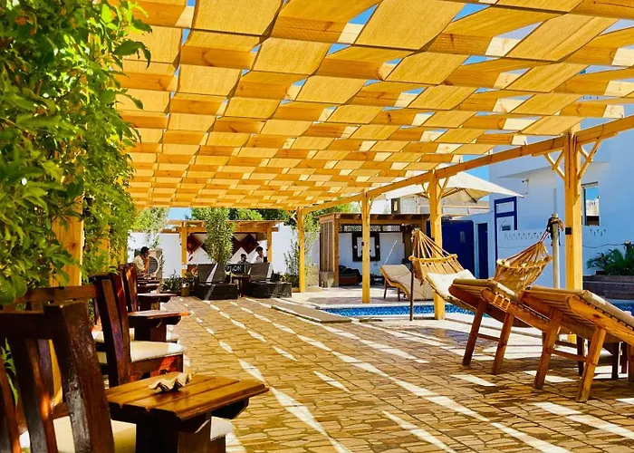 Dolphina & Restaurant 4*
