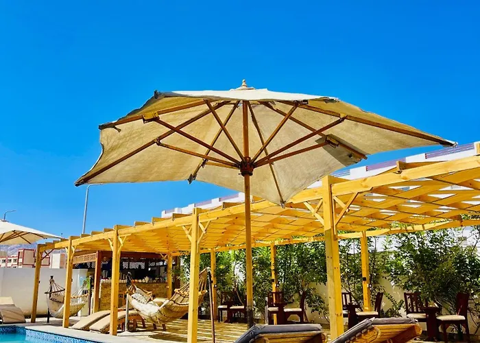 Dolphina & Restaurant Dahab