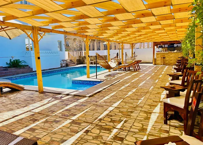Dolphina & Restaurant 4*